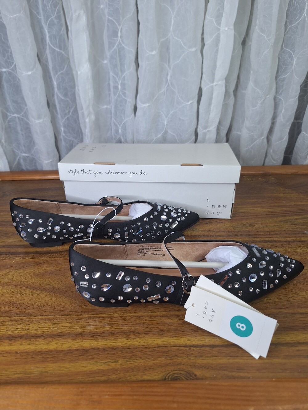 A New Day Issa Black Rhinestone Pointed Toe Mary Jane Flats Size 8 Women's